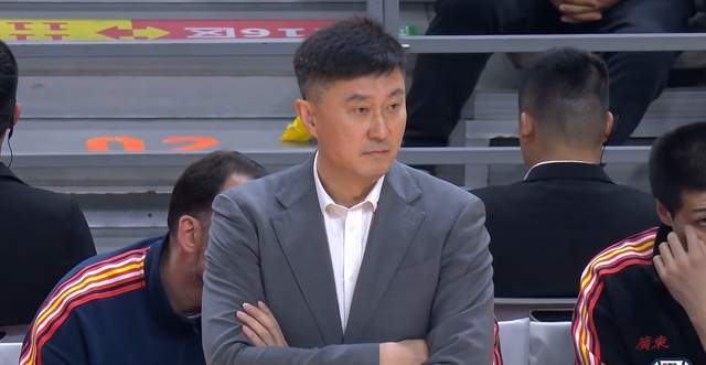 夺冠热门输球仍反超山东，辽篮掀翻强敌却无缘前8，黑马超出预期