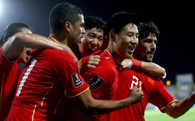 kaiyun网站-球员欠薪1年+，但老百姓依然觉得他们挣得太多了？