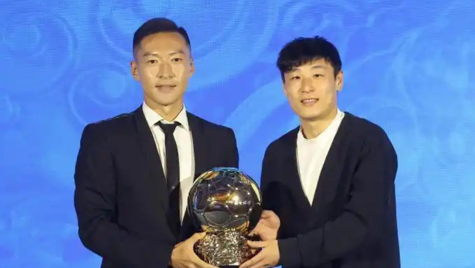 kaiyun体育app-韦世豪落选金球奖原因找到！37岁吴曦实至名归？