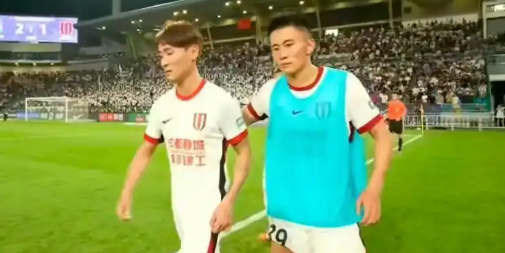 kaiyun体育app-韦世豪落选金球奖原因找到！37岁吴曦实至名归？